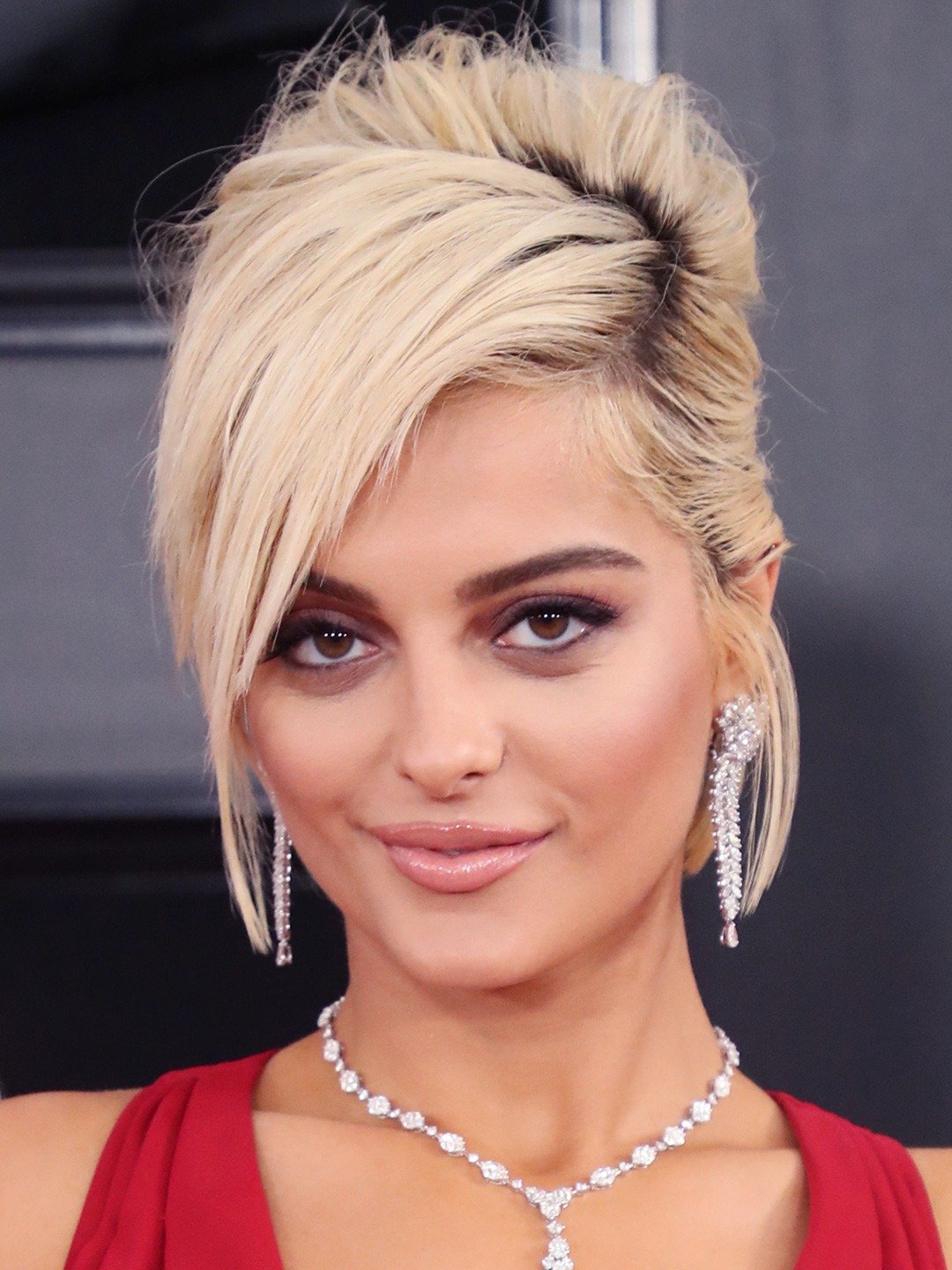 How tall is Bebe Rexha?